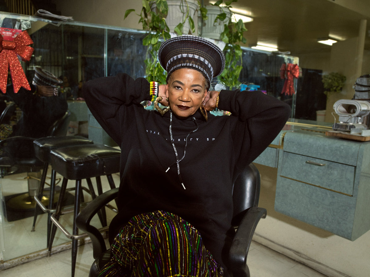 OPEN LOGO - POCKET HOODIE - BLACK